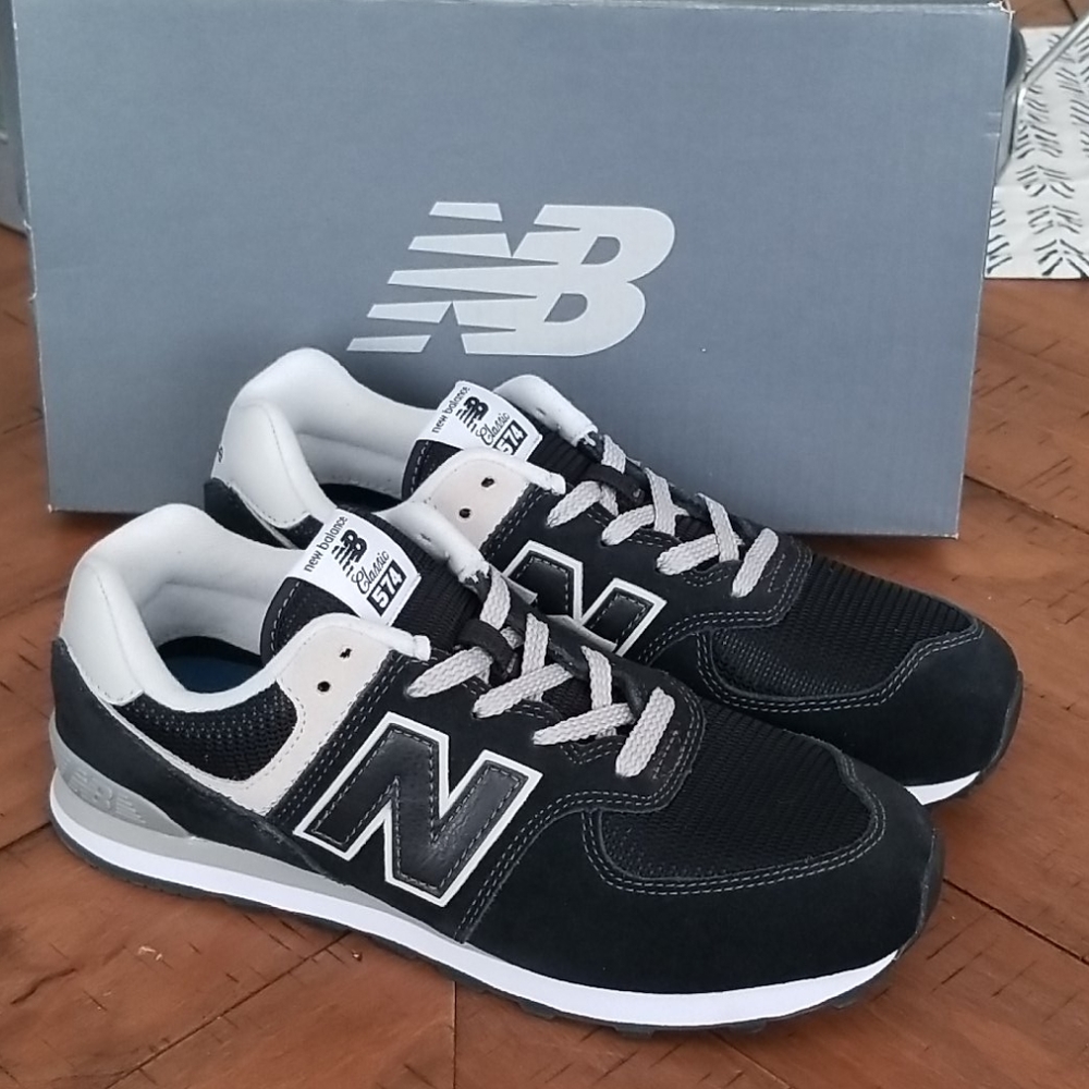 🆕️ New Balance 574 Core Kids Unisex
